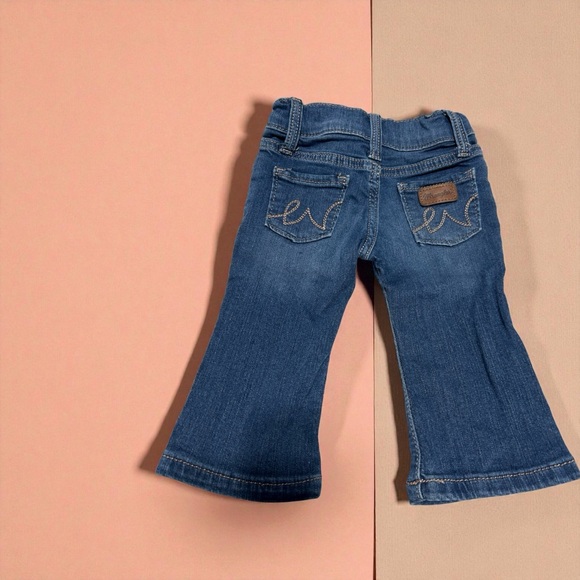 Baby Girls Wrangler Classic Blue Jeans with Tan Stitching (3-6 mos) - Picture 2 of 7